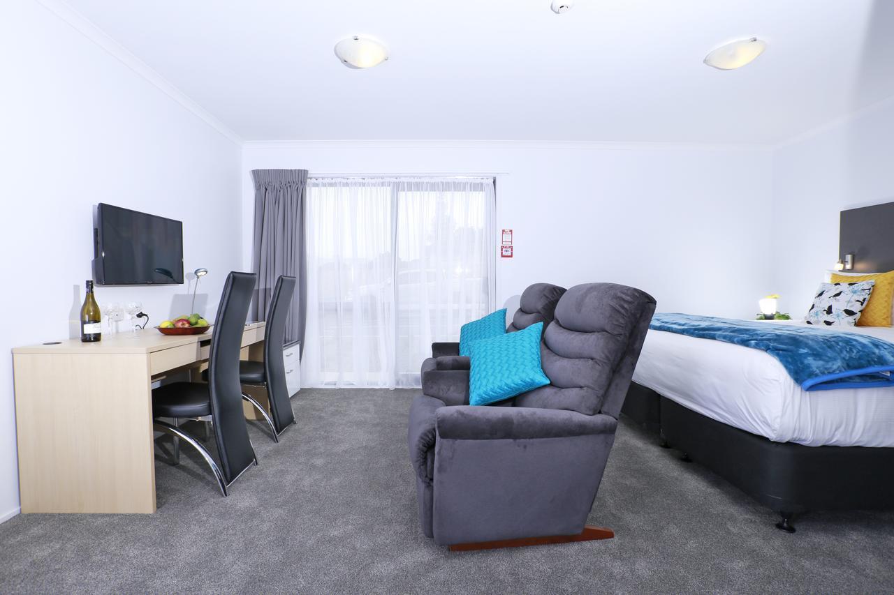 Bks Premier Motel هاملتون المظهر الخارجي الصورة A typical studio apartment