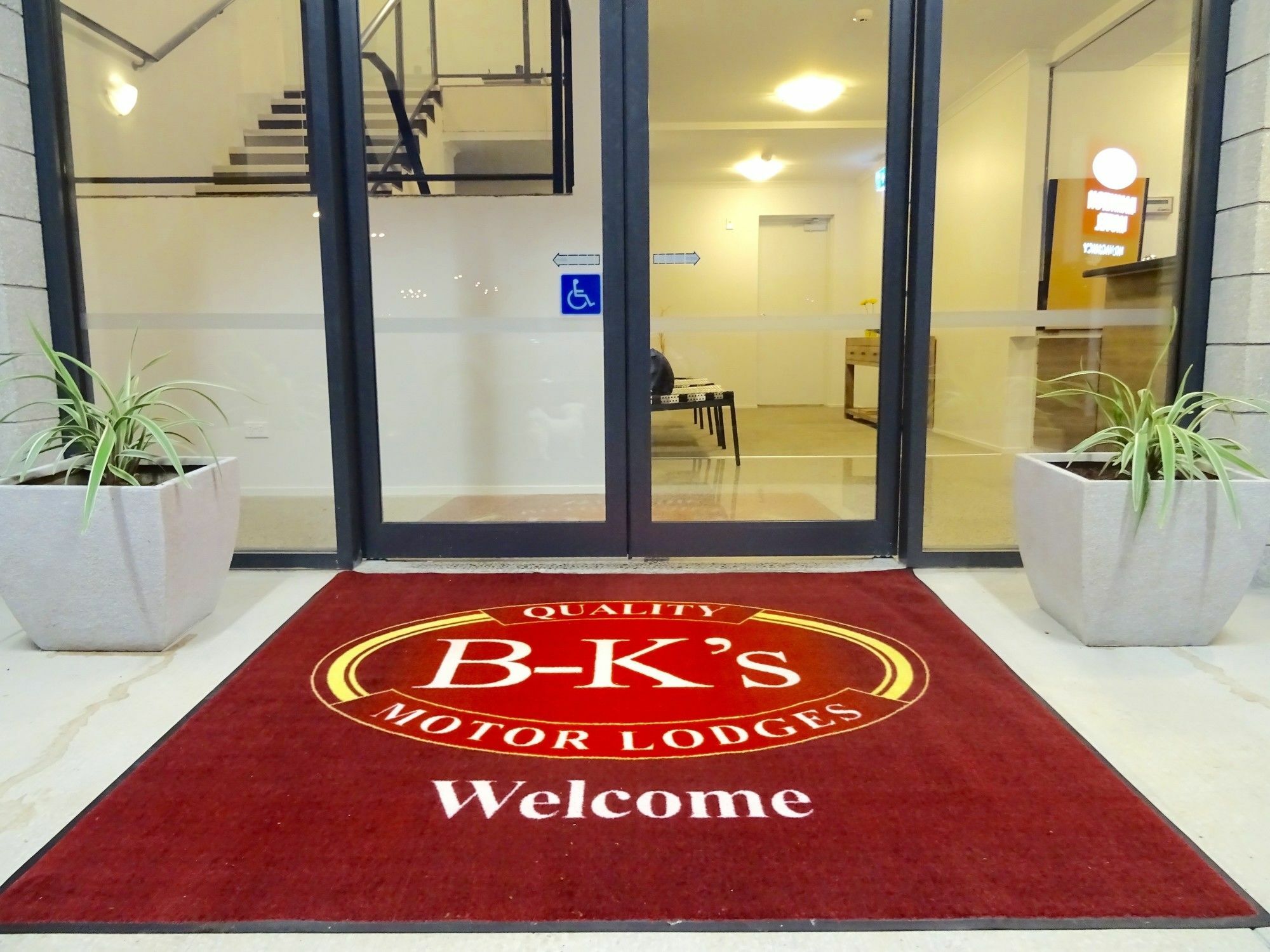 Bks Premier Motel هاملتون المظهر الخارجي الصورة BK's
